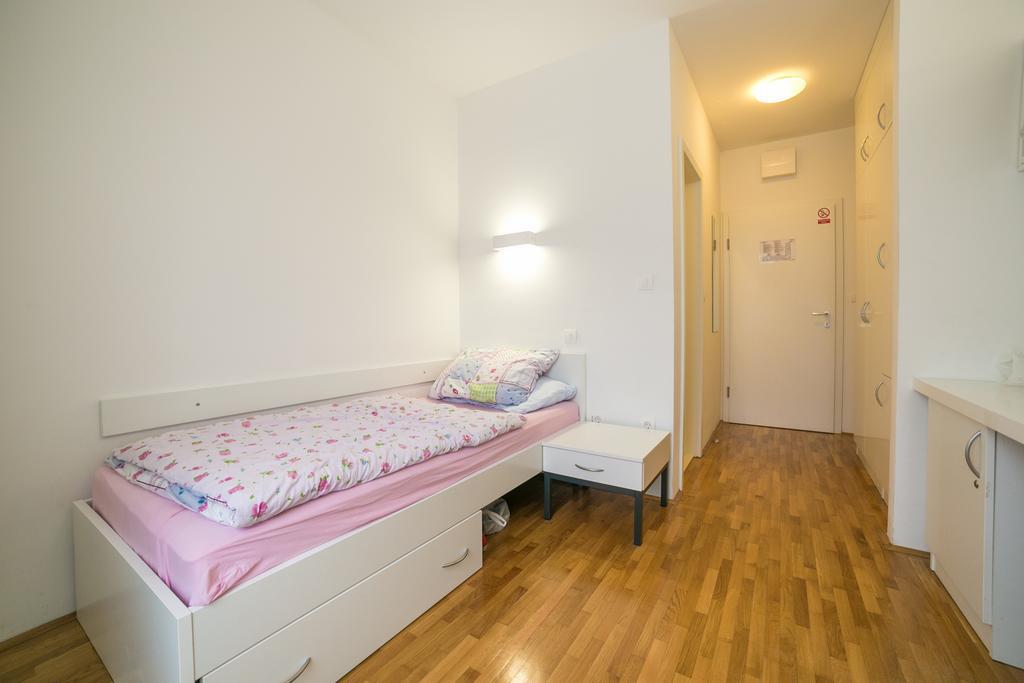 Rooms Kampus Split Buitenkant foto
